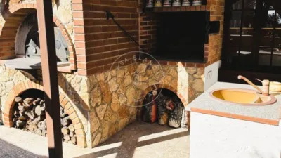 Chalet in Canyelles-La Montgoda photo 9