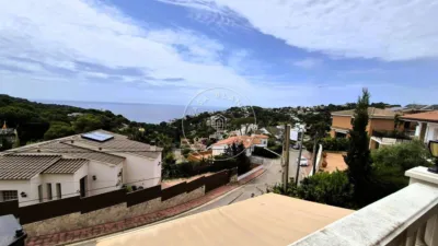 Chalet in Canyelles-La Montgoda photo 10