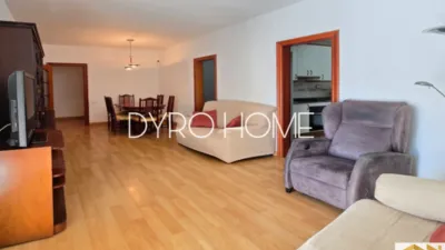 Flat in El Castell-Poble Vell photo 2