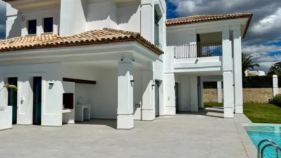 Chalet in Golf Bahía Urbanization photo 25