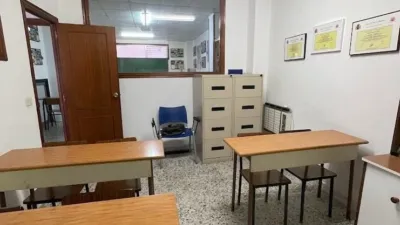 Local comercial en venta en Eirís-As Xubias-Pasaxe - Més