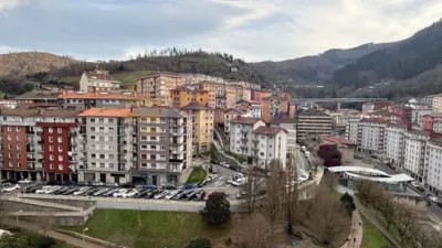 Flat in Eibar photo 2