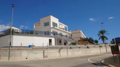 Chalet on Avinguda de Madrid, 2 photo 2