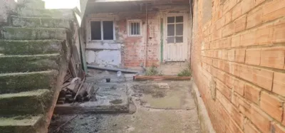 Chalet en venta en Remolinos, Remolinos de 42.000 €