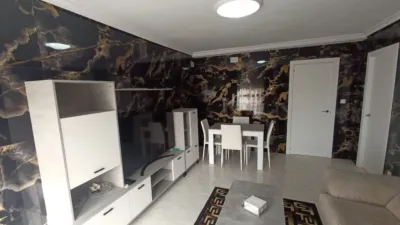 Apartment in Linares photo 2