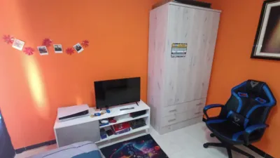 Apartment in Linares photo 9
