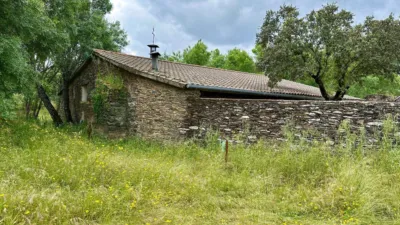 Chalet in Malpartida de Plasencia photo 18