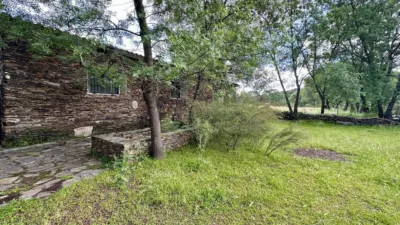 Chalet in Malpartida de Plasencia photo 20