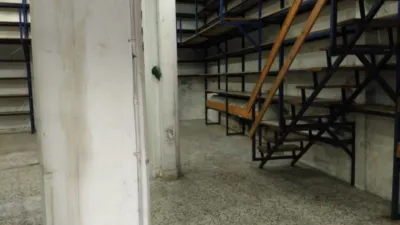 Local comercial en alquiler en Catro Camiños-A Gaiteira - Más