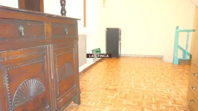 Chalet en venta en Soto de Rey, Soto de Rey (Ribera de Arriba) de 36.900 €