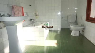 Chalet en venta en Soto de Rey, Soto de Rey (Ribera de Arriba) de 36.900 €