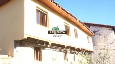 Chalet en venta en Soto de Rey, Soto de Rey (Ribera de Arriba) de 36.900 €