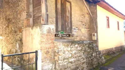 Chalet en venta en Soto de Rey, Soto de Rey (Ribera de Arriba) de 36.900 €