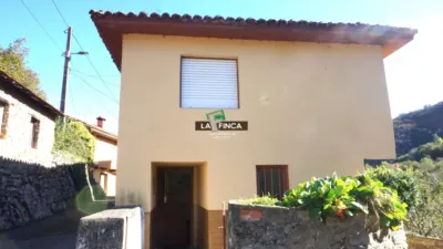 Chalet en venta en Soto de Rey, Soto de Rey (Ribera de Arriba) de 36.900 €