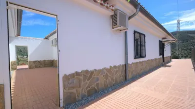 Chalet en venta en Sedella, Sedella de 280.000 €