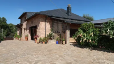 Chalet in Vallirana photo 2