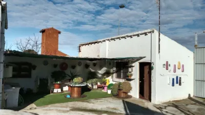 Chalet in Castejón photo 14