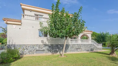 Chalet in Canyelles-La Montgoda photo 25