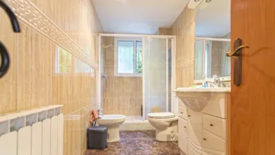 Chalet in Canyelles-La Montgoda photo 3