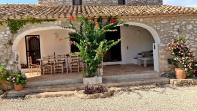 Rustic finca on Avinguda de Pedramala, 30 photo 3
