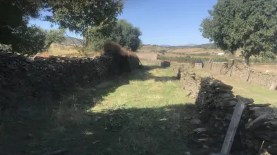 Rustic Finca in Malpartida de Plasencia photo 3