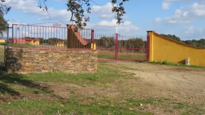 Finca rústica en venta en Torrejón El Rubio - Más