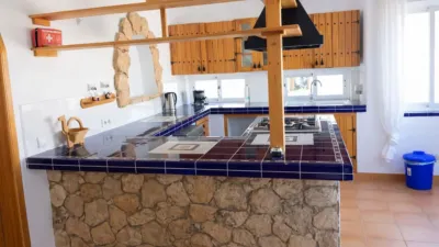 Chalet in El Charco photo 5