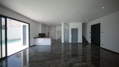 Villa in Golf Bahía Urbanisation photo 16