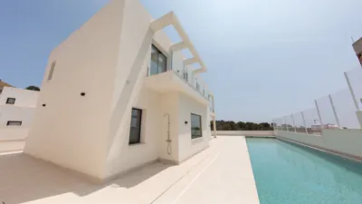 Villa in Golf Bahía Urbanisation photo 5