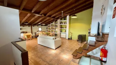 Chalet in Casas del Castañar photo 2