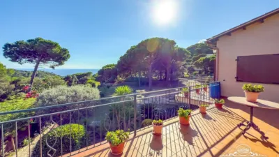 Chalet in Canyelles-La Montgoda photo 23