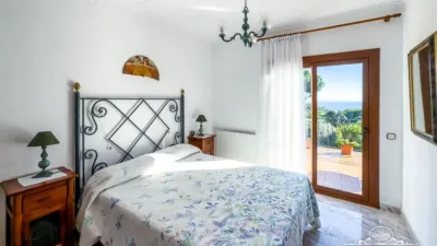 Chalet in Canyelles-La Montgoda photo 29