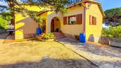 Chalet in Canyelles-La Montgoda photo 54