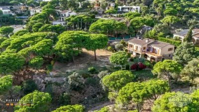 Chalet in Canyelles-La Montgoda photo 5