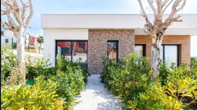 Chalet in Golf Bahía Urbanization photo 2