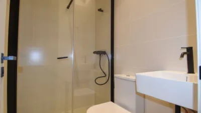 Piso en alquiler en Eixample-Centre, Eixample-Centre (Girona Capital) de 2.736 €<span>/mes</span>