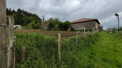 Rustic farm on Santa Lucía Street photo 8