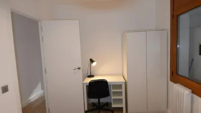 Piso en alquiler en Migdia Casernes, Migdia Casernes (Girona Capital) de 1.800 €<span>/mes</span>