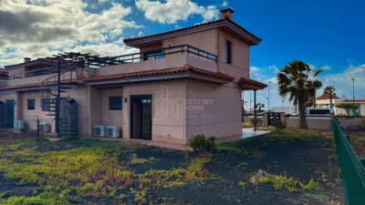 Villa in Lajares photo 15