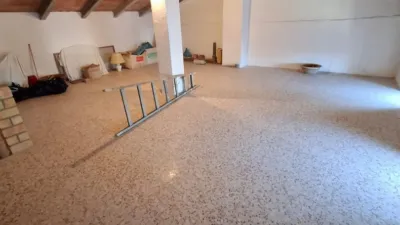 Townhouse in Jabalquinto photo 2