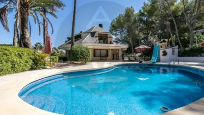 Chalet in Chiva photo 2