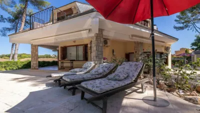 Chalet in Chiva photo 8