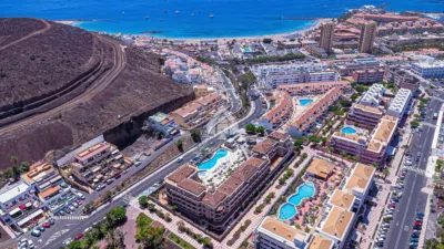 Apartamento en alquiler en Calle Finlandia, 5, Playa de Las Américas (Arona) de 1.700 €<span>/mes</span>