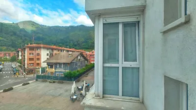 Apartment in Alonsotegui photo 3