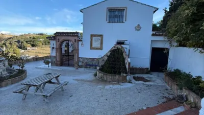 Rustic Finca in Coín