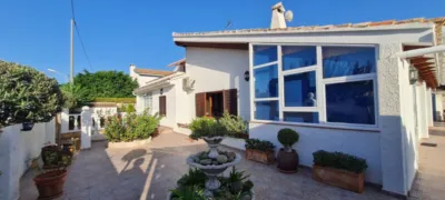 Chalet in Racó de l'Oix photo 2
