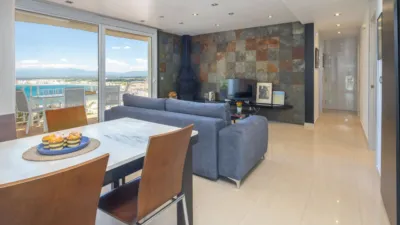 Apartment in Port Esportiu-Canyelles-Puig Rom photo 10