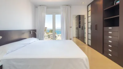 Apartment in Port Esportiu-Canyelles-Puig Rom photo 17