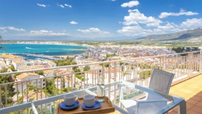 Apartment in Port Esportiu-Canyelles-Puig Rom photo 2