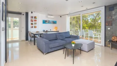 Apartment in Port Esportiu-Canyelles-Puig Rom photo 5